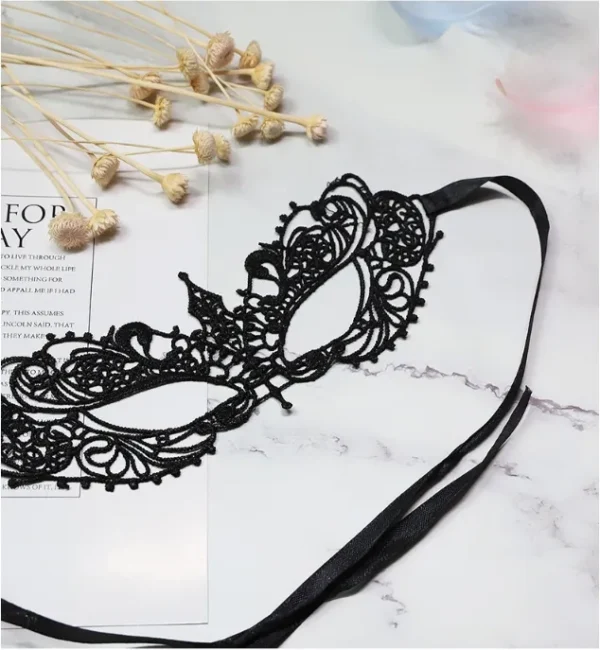 Black Lace Blindfold - Image 5