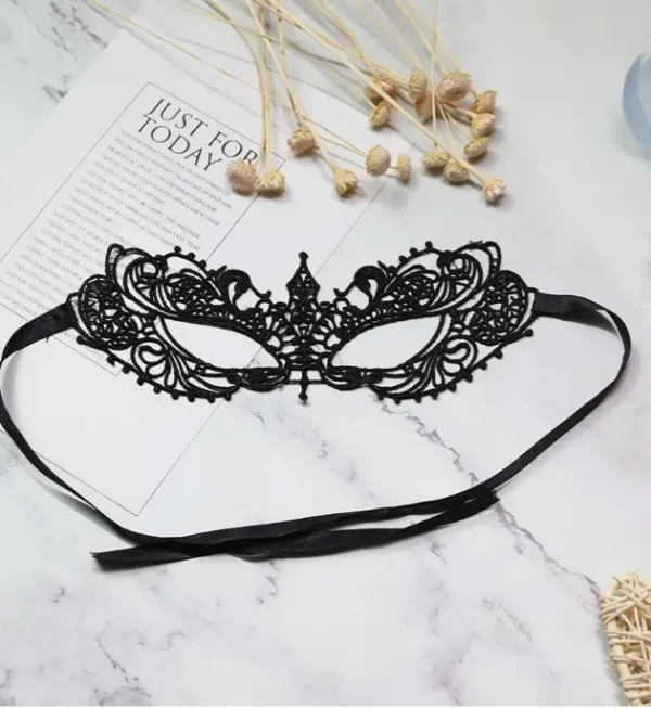 Black Lace Blindfold - Image 6