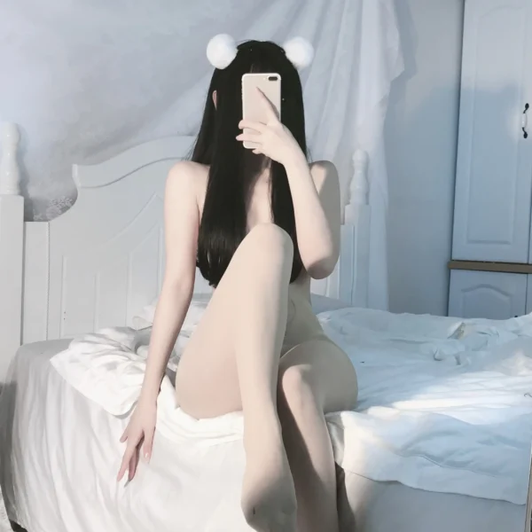 Wuli Rabbit Nude Closed-Crotch Pantyhose