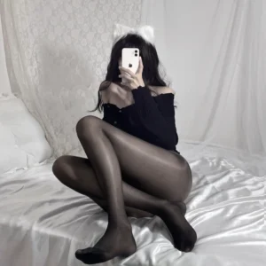 Wuli Rabbit Black Glossy Pantyhose