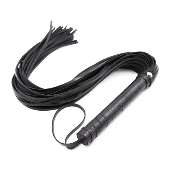 Black Horse Tail Whip